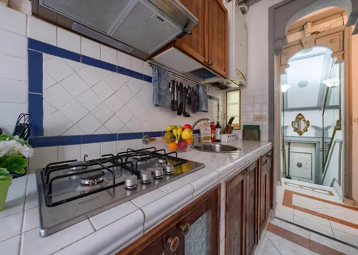 Duomo - Station 2 Minutes Away - Casa Degli Specchi Appartement *